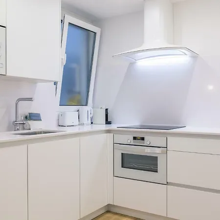 Appartement Carmen-30 *